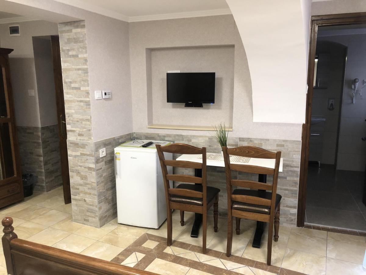 Mosoly Apartman سيغيد المظهر الخارجي الصورة