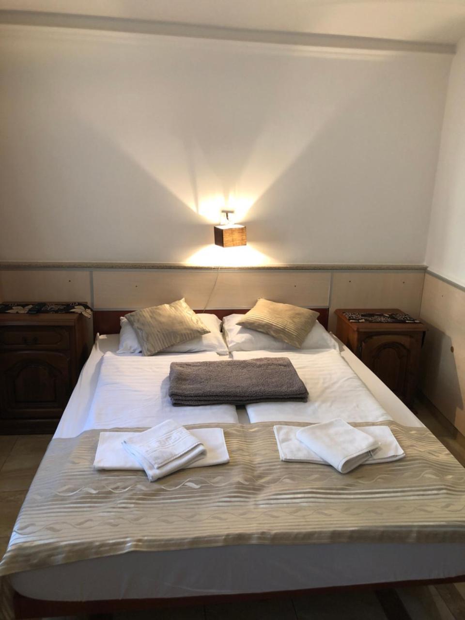 Mosoly Apartman سيغيد المظهر الخارجي الصورة